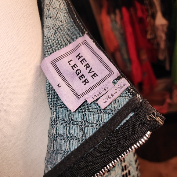 Herve Leger One Shoulder Turquiose and Black Bandeau Dress Size Medium - Picture 5 of 5